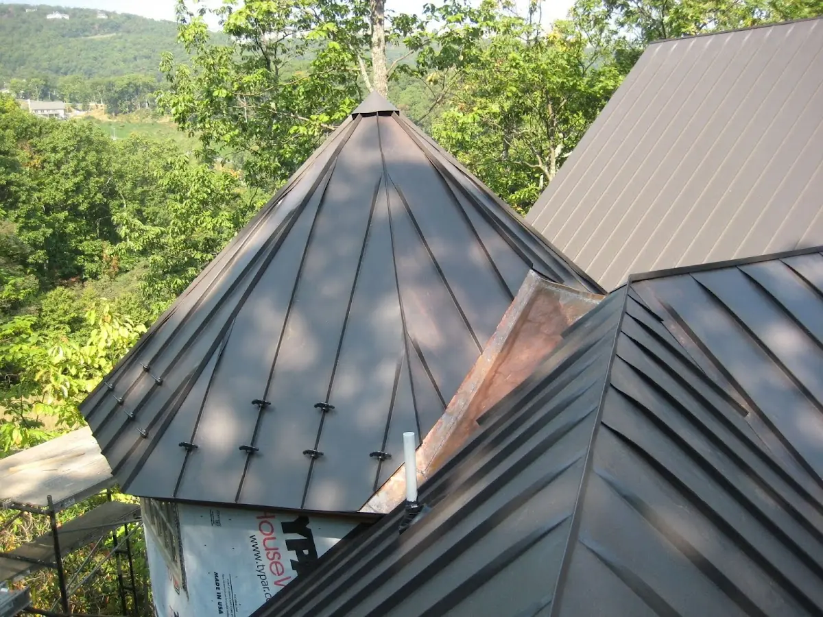 Professional Roof Tarp Installation by Craftsman Roofing in New Territory